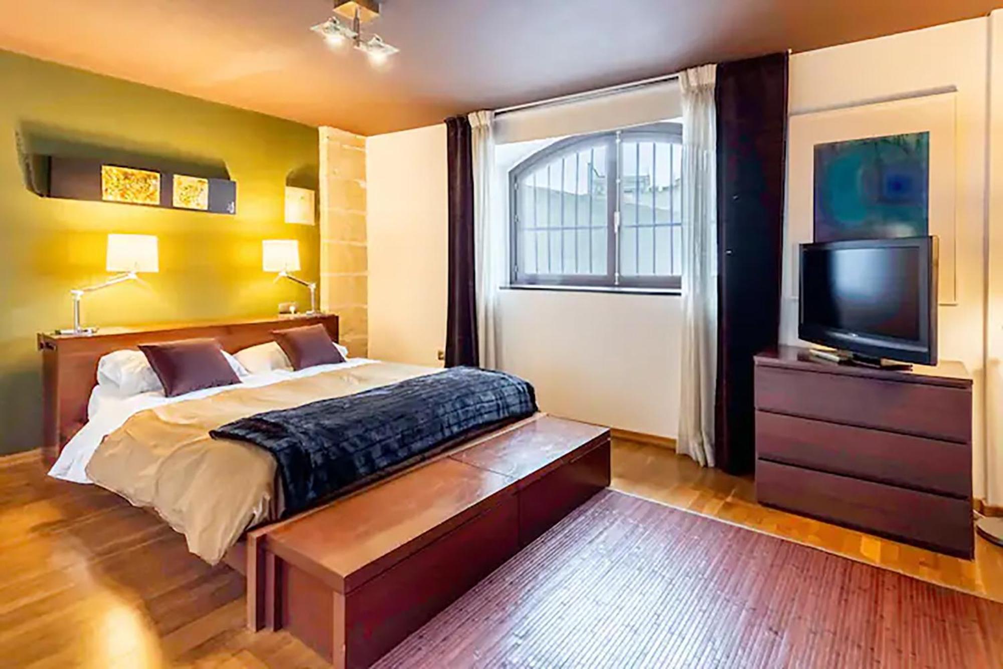 Artqhost Jerez Huge Loft & Free Parking Apartamento Jerez de la Frontera Exterior foto